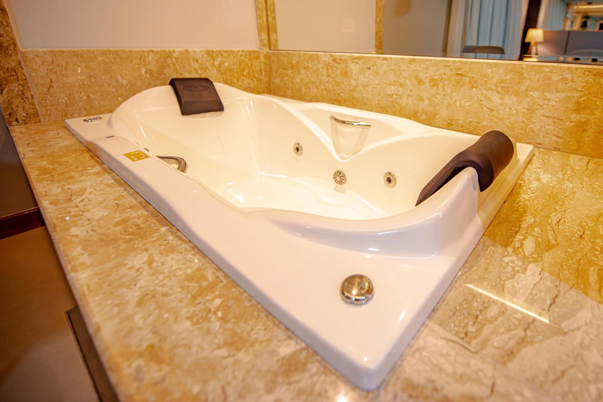 Hotel Gran Premium Plaza Ltda Muriaé Exteriör bild